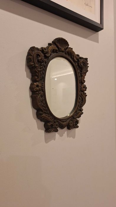 Lusterko vintage na ścianę