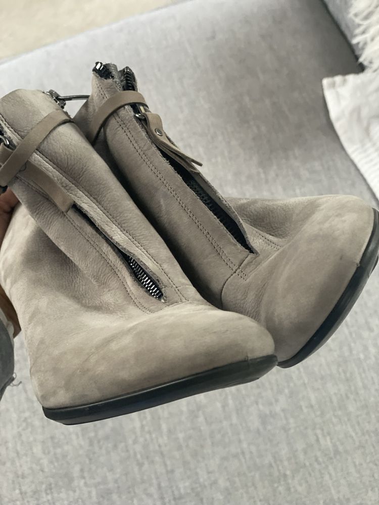 Buty na obcasie Ecco