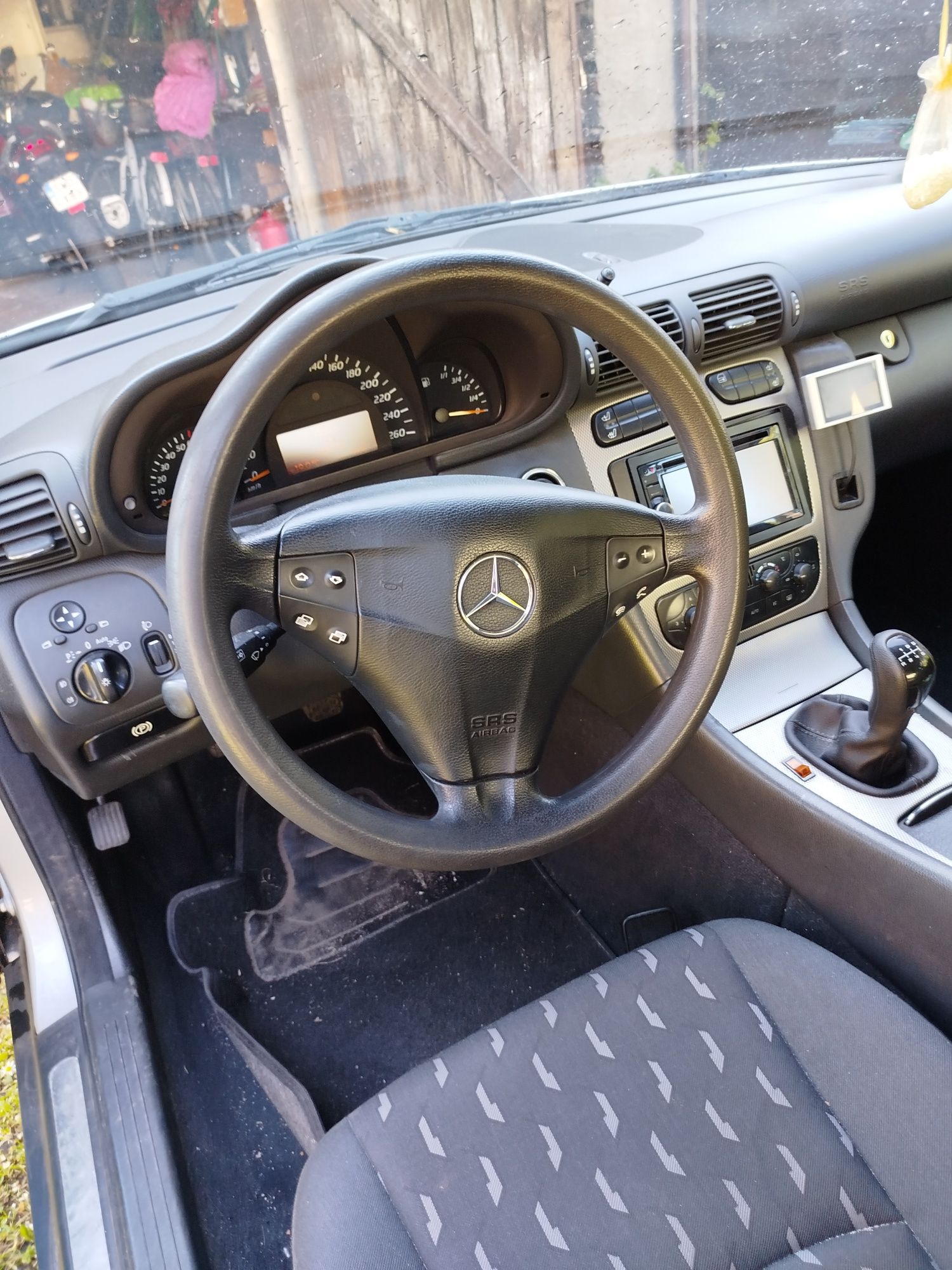 Mercedes Benz c200 2.0 Benzyna