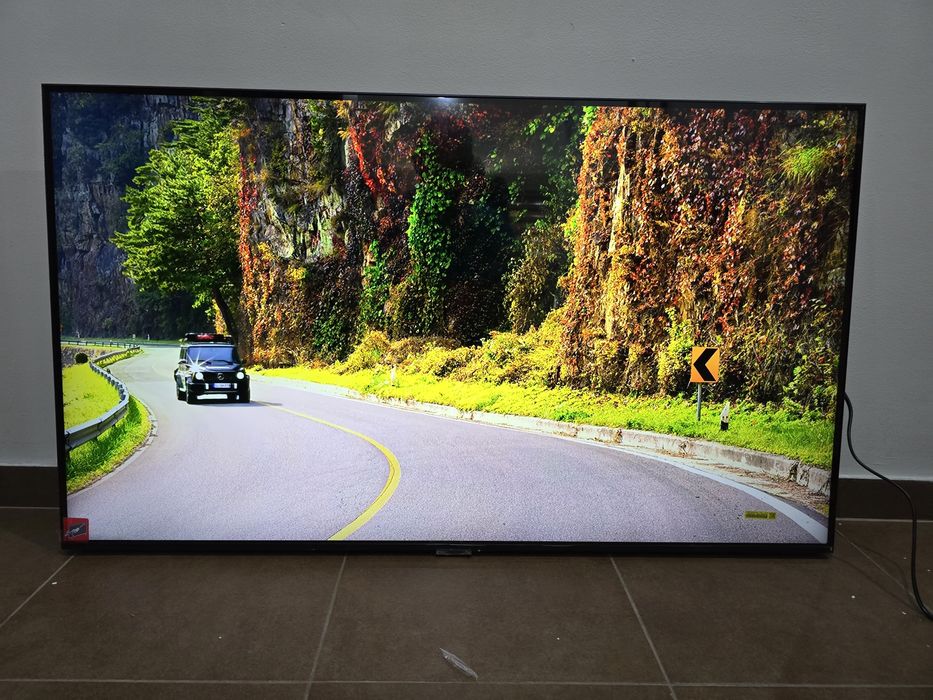 Telewizor marki Samsung 43 cale NOWY 4k Smart tv YouTube  Netflix