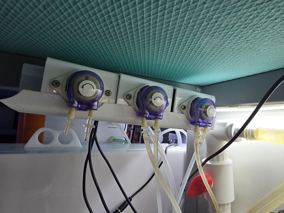 Bombas reeffactory reef dose 3 unidades.