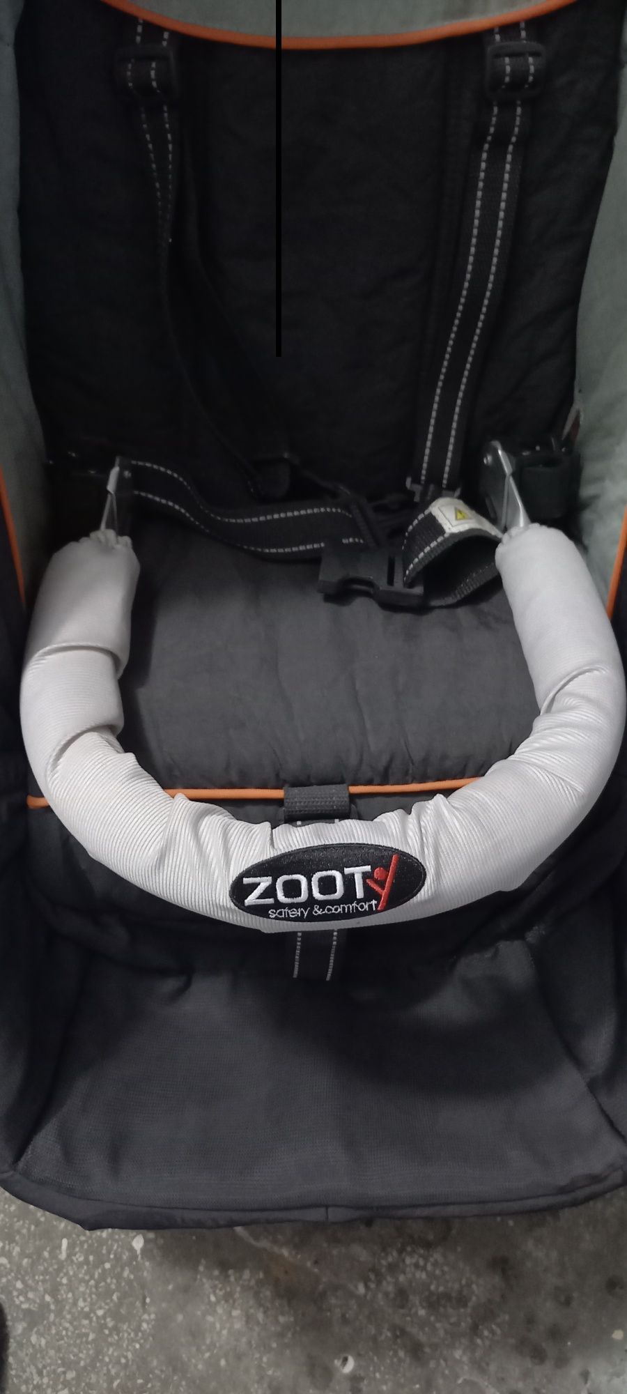 Uniwersalny uchwyt do wózka spacerowego. Polecam
