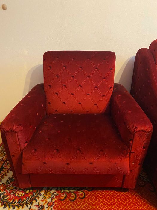 Zestaw wypoczynkowy (sofa + dwa fotele)