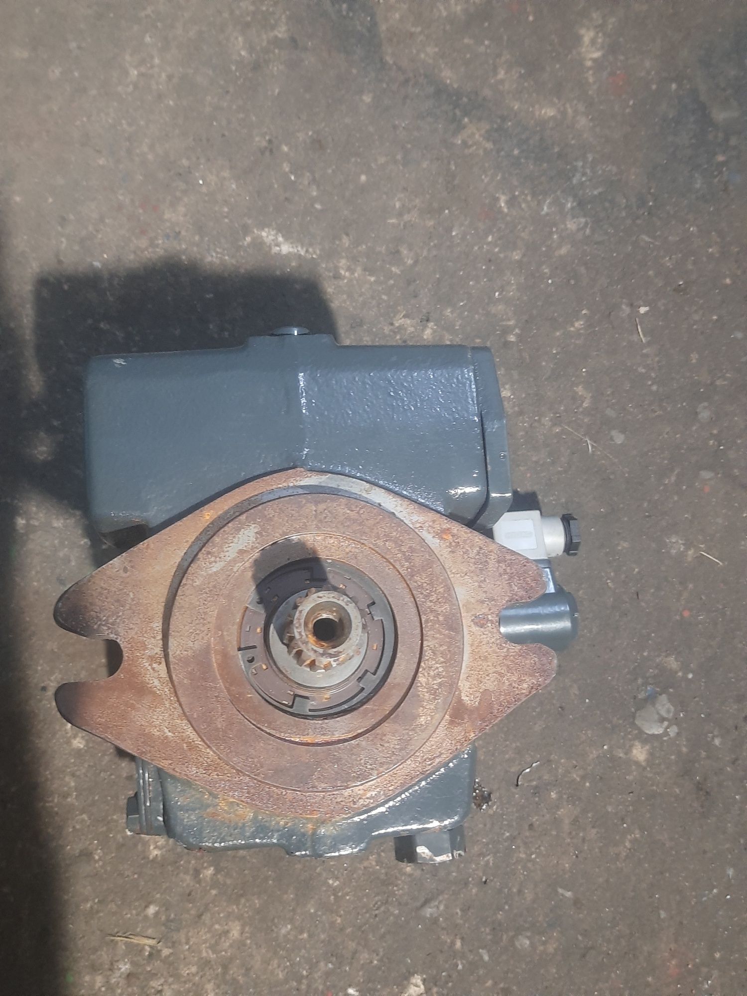 Pompa rexroth A10VG28