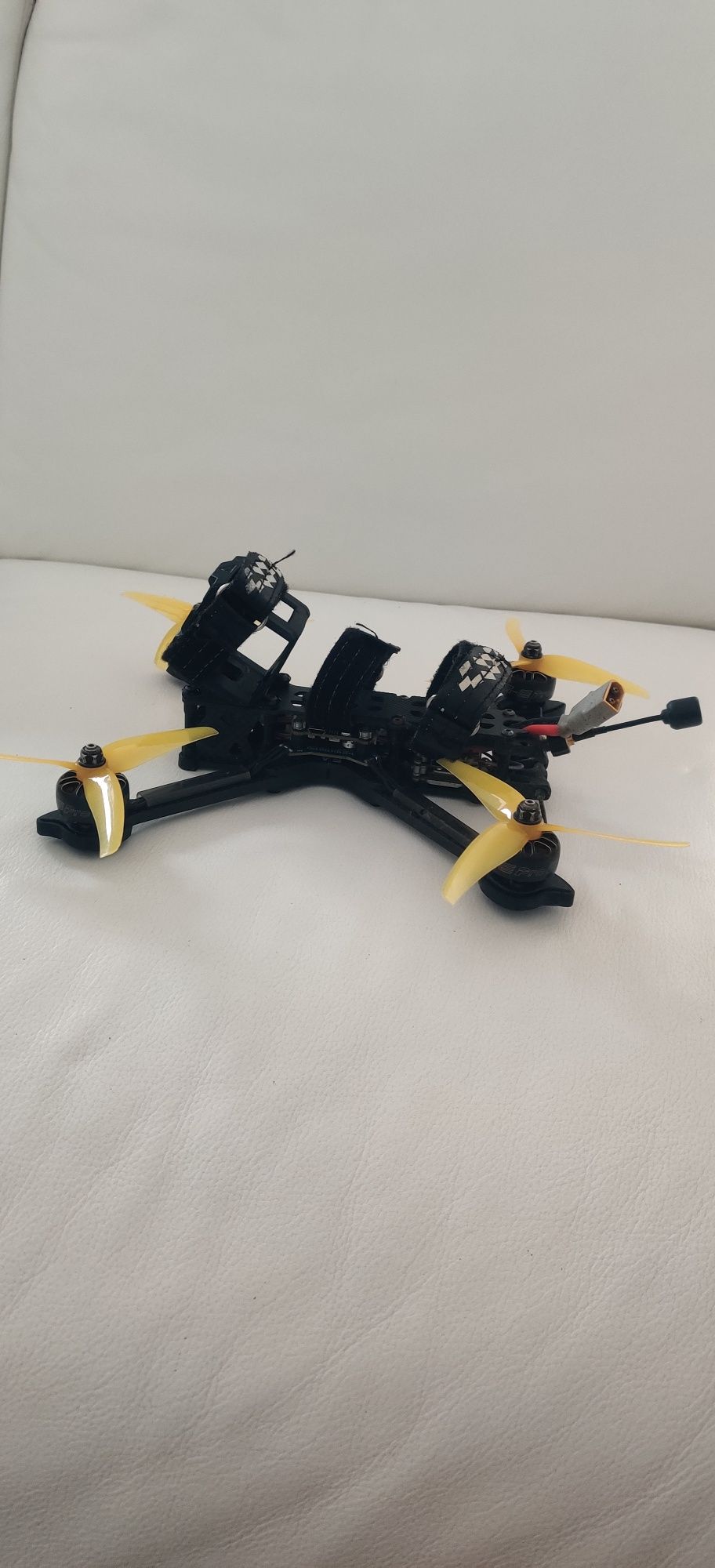 Drone fpv Nazgul V2 6s HD