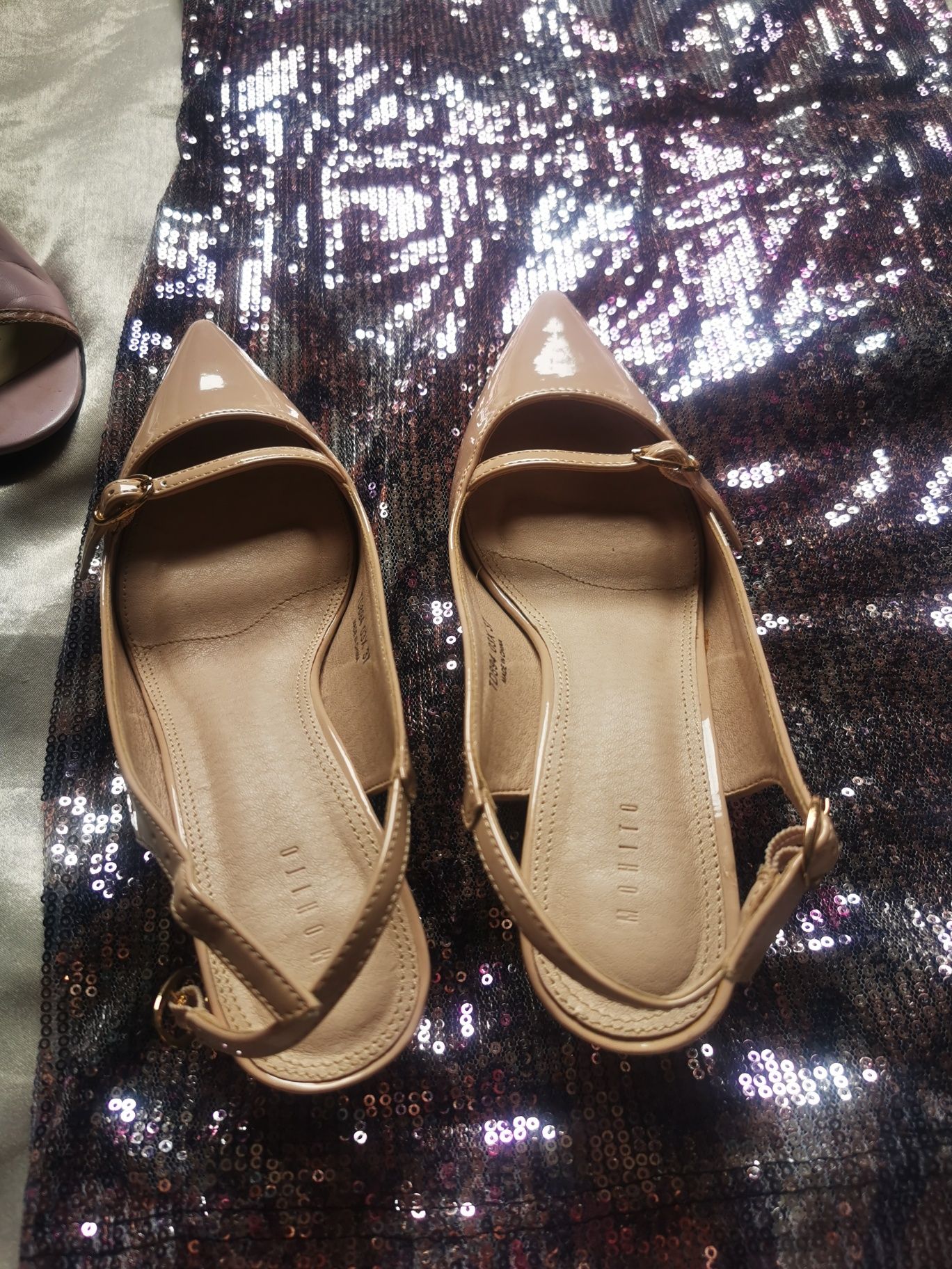 Buty na obcasie pudrowy róż