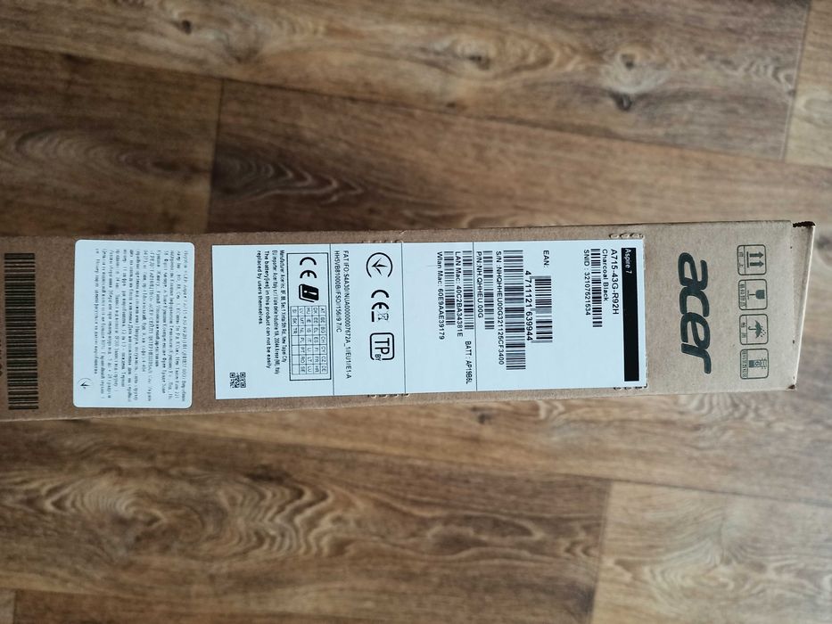 Acer Aspire 7 A715-43G, IPS, Ryzen 5 5625U/RAM 16 ГБ