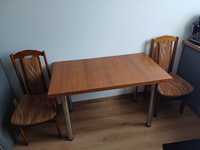 Stół plus dwa krzesła