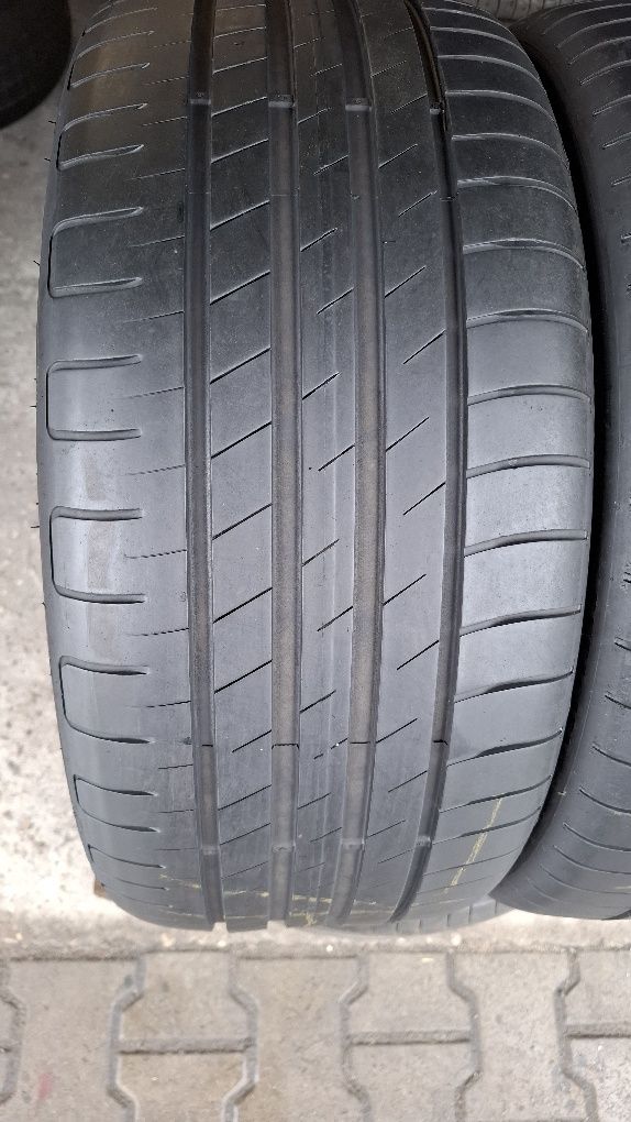 Opony 225/40/18 GoodYear EfficientGrip Performance