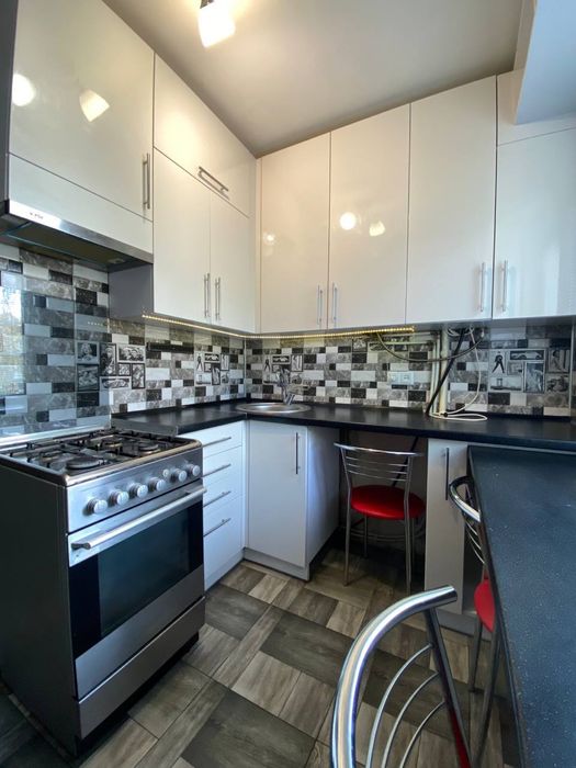 Продам 2х кім. 2/5 з ремонтом вул. Шевченко (Червоний міст)