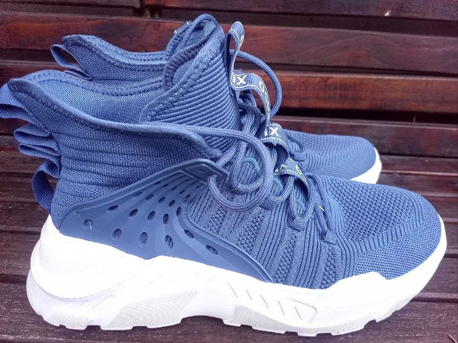 Мужские кроссовки XIDISO 45р