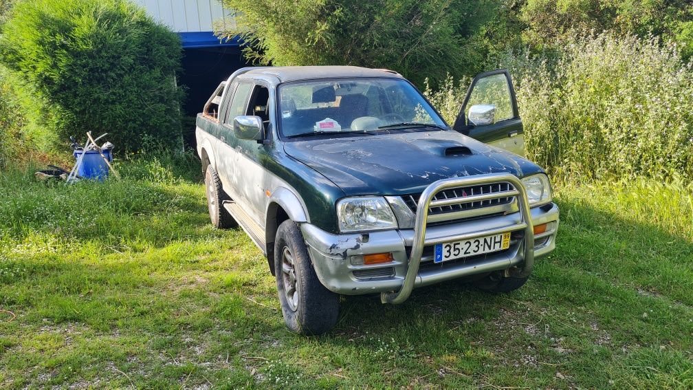 Mitsubish L200, 8000 €