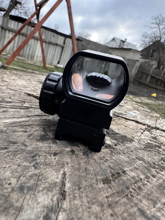 Калиматорный прицел новый