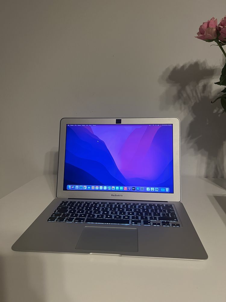 Apple MacBook Air 13 (2017)