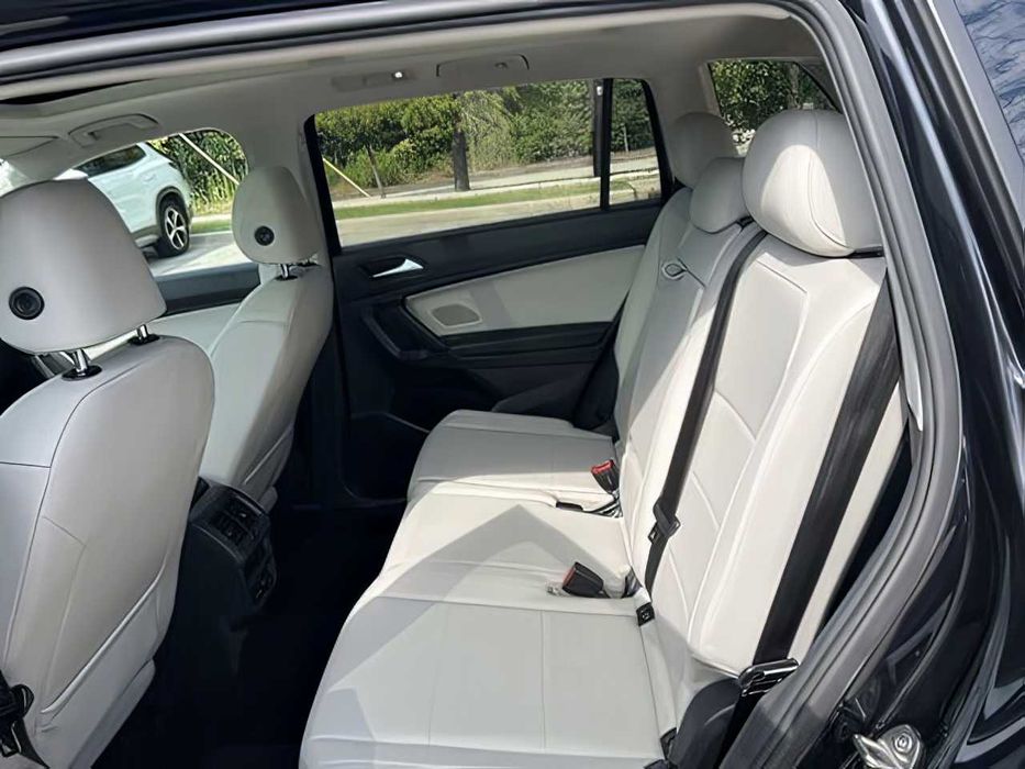 Volkswagen Tiguan      2019