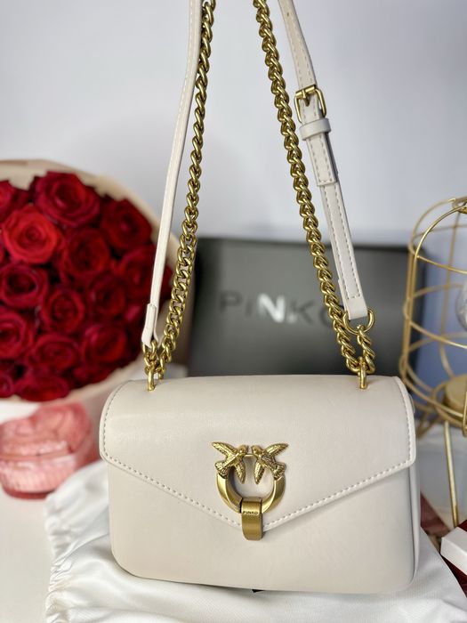 Torebka ze skóry naturalnej w stylu Pinko