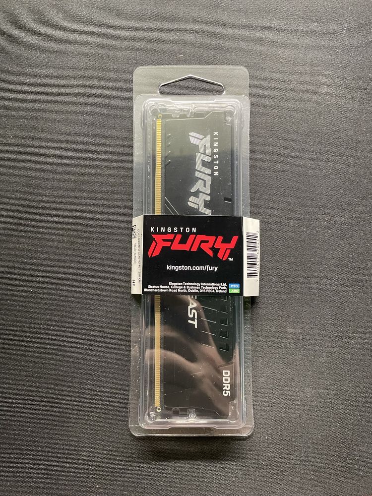 Оперативная память (ОЗУ) Kingston Fury Beast Black 16 Gb DDR5 5600MHz