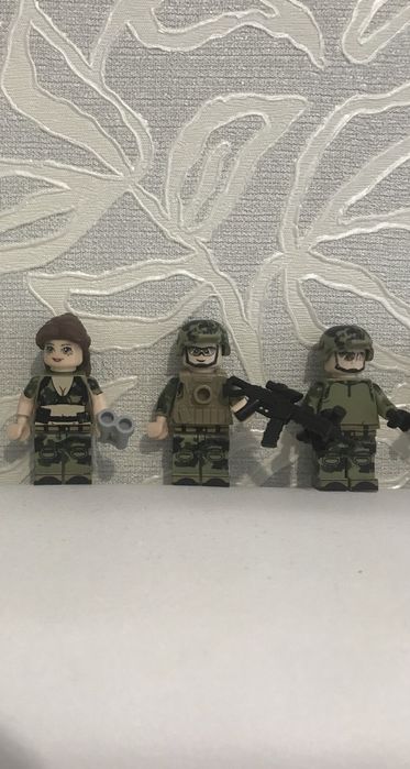 Солдати лего