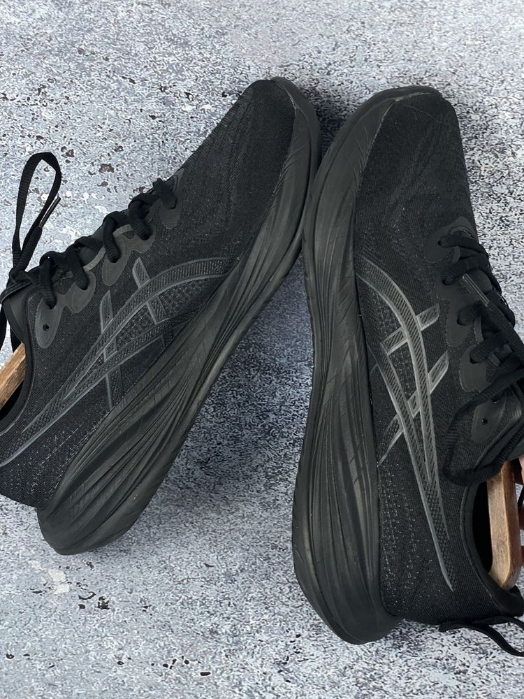 Кросівки ASICS Gel-Nimbus 27 Чоловічі бігові кросівки ASICS 43.5р