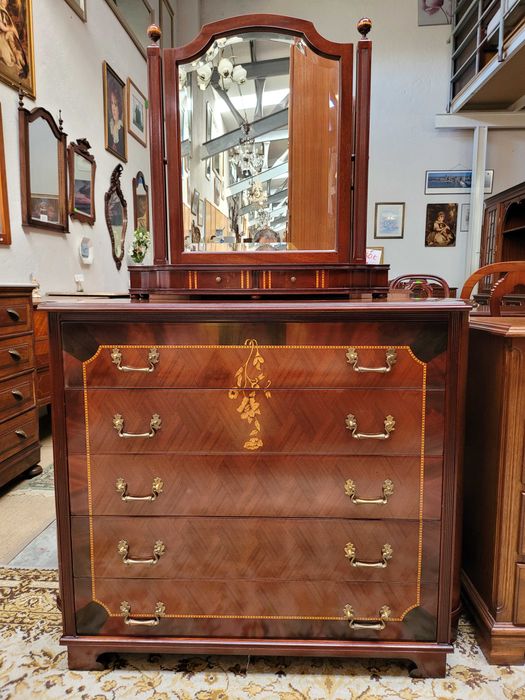 Lindíssima cómoda de 5 gavetas com espelho - óptimo estado