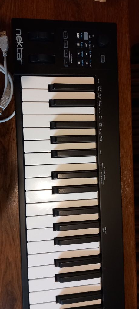 Teclado MIDI - Nektar impact gx61