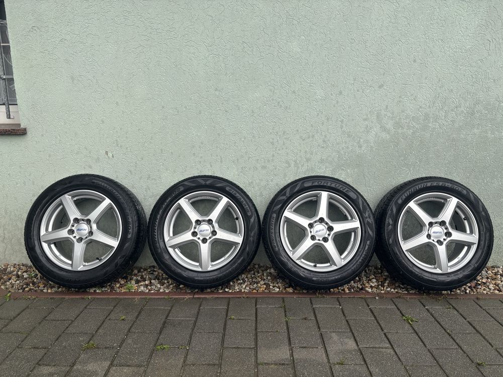 Sprzedam 2 Komplekta opon + Felgi 5x112