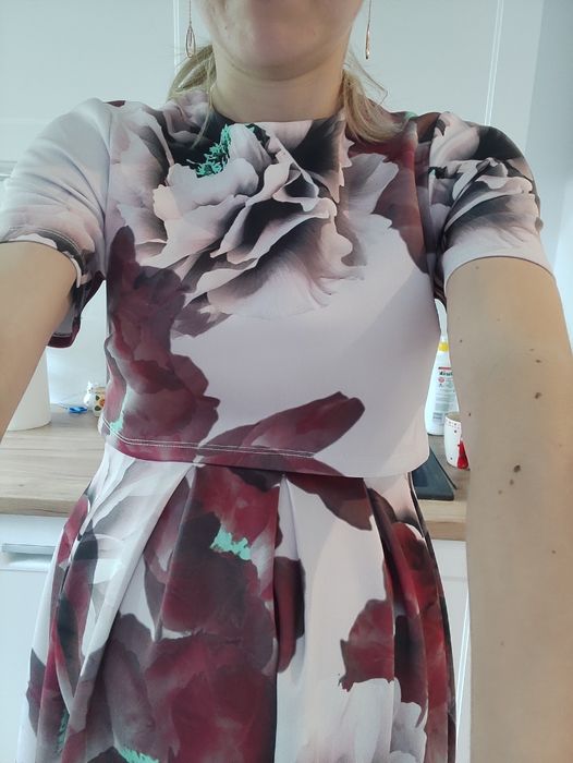 Elegancka sukienka ciążowa i z funkcją karmienia r.34/36