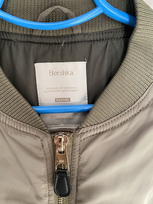 Куртка, парка, удлиненный бомбер BERSHKA размер S-M