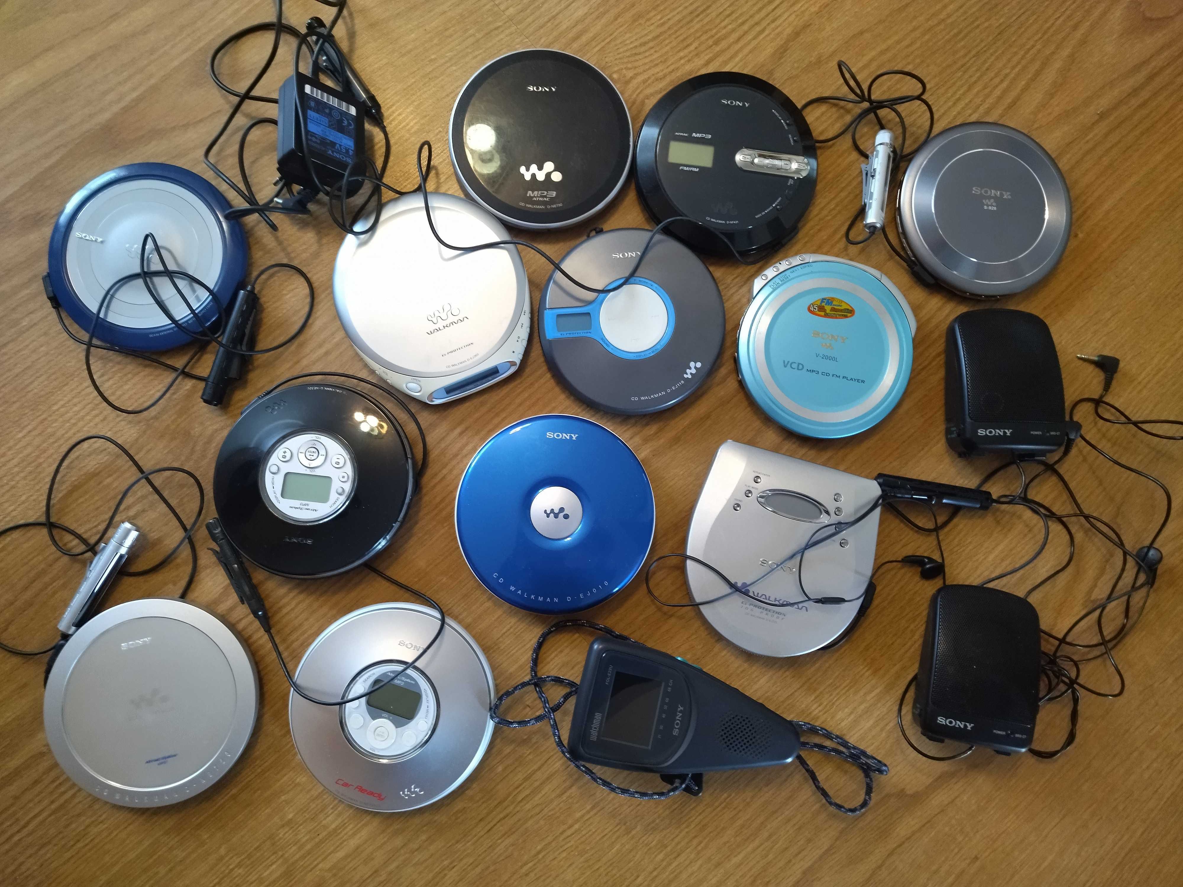 Sony Walkman CD плееры 11 штук