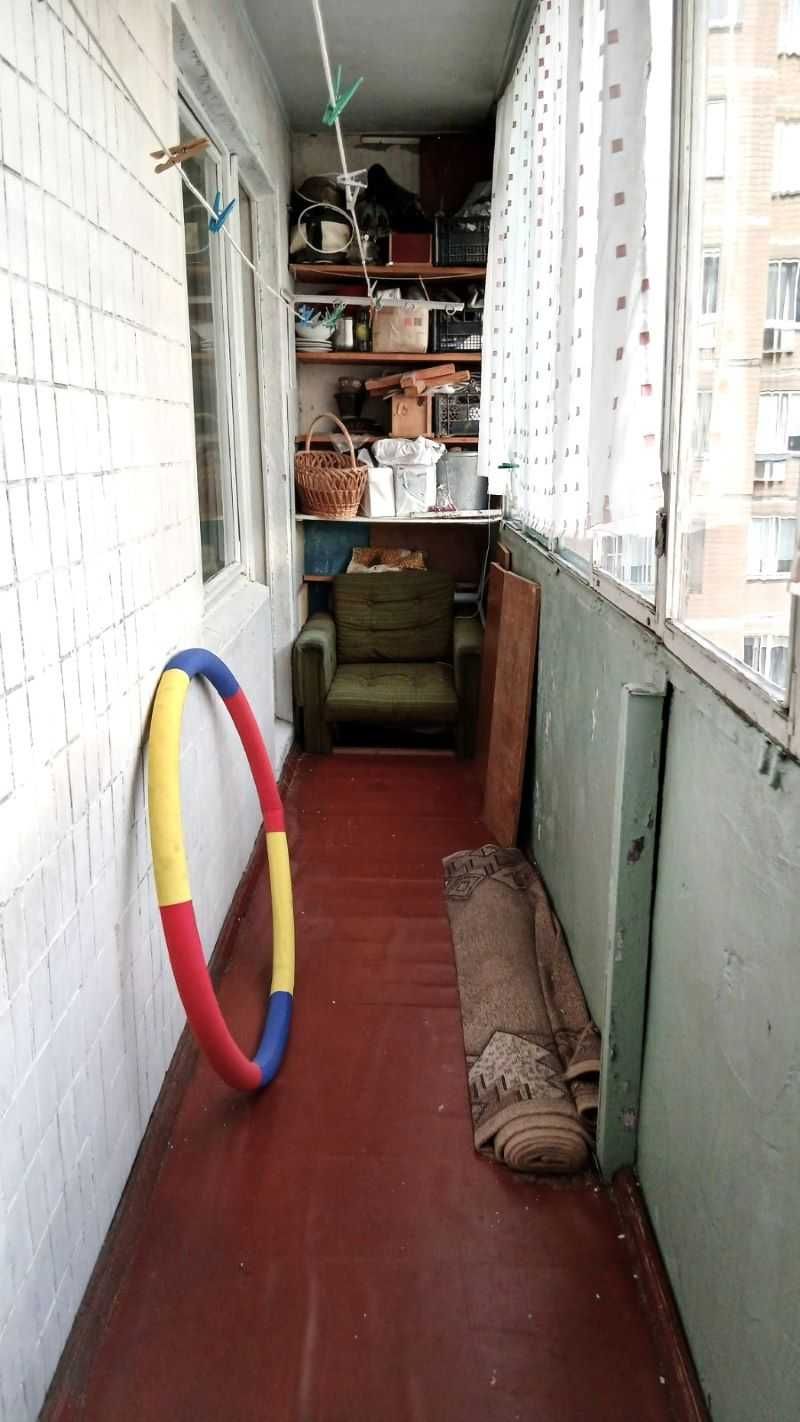 2 ком. квартира, Троещина, ул. Сержа Лихваря (Сабурова), 5