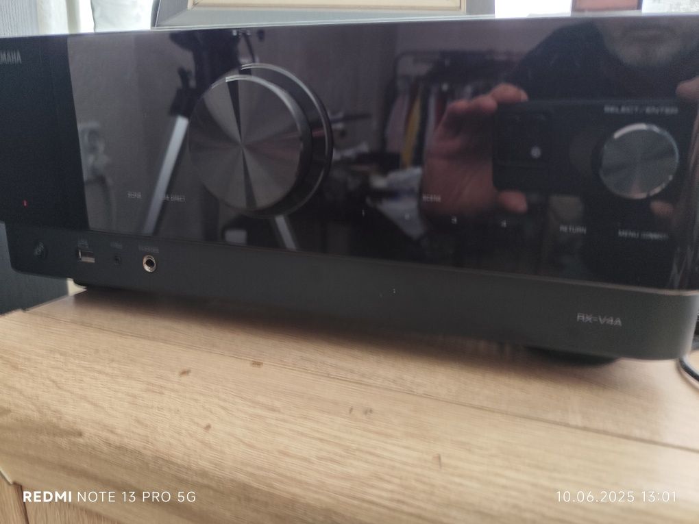 Yamaha  RX-V4A wzmacniacz w bardzo dobrym stanie