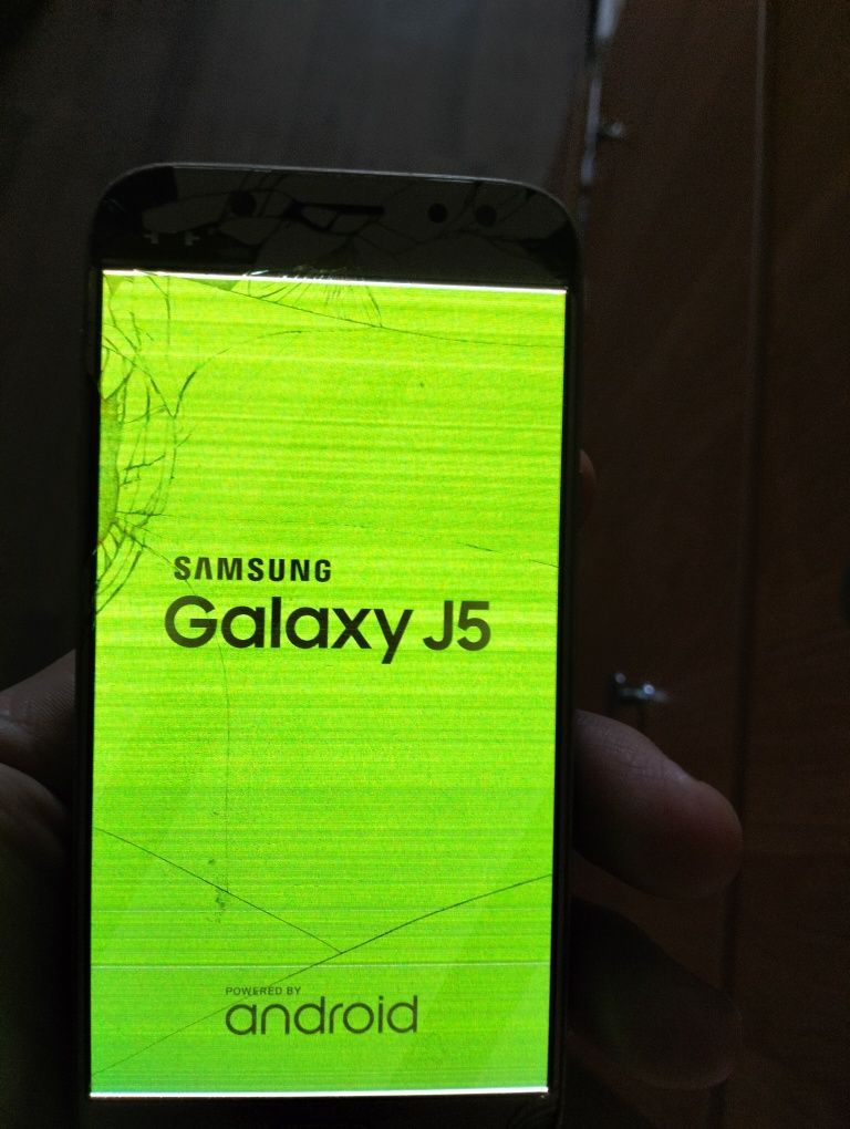 Смартфон Samsung galaxy J5 2017