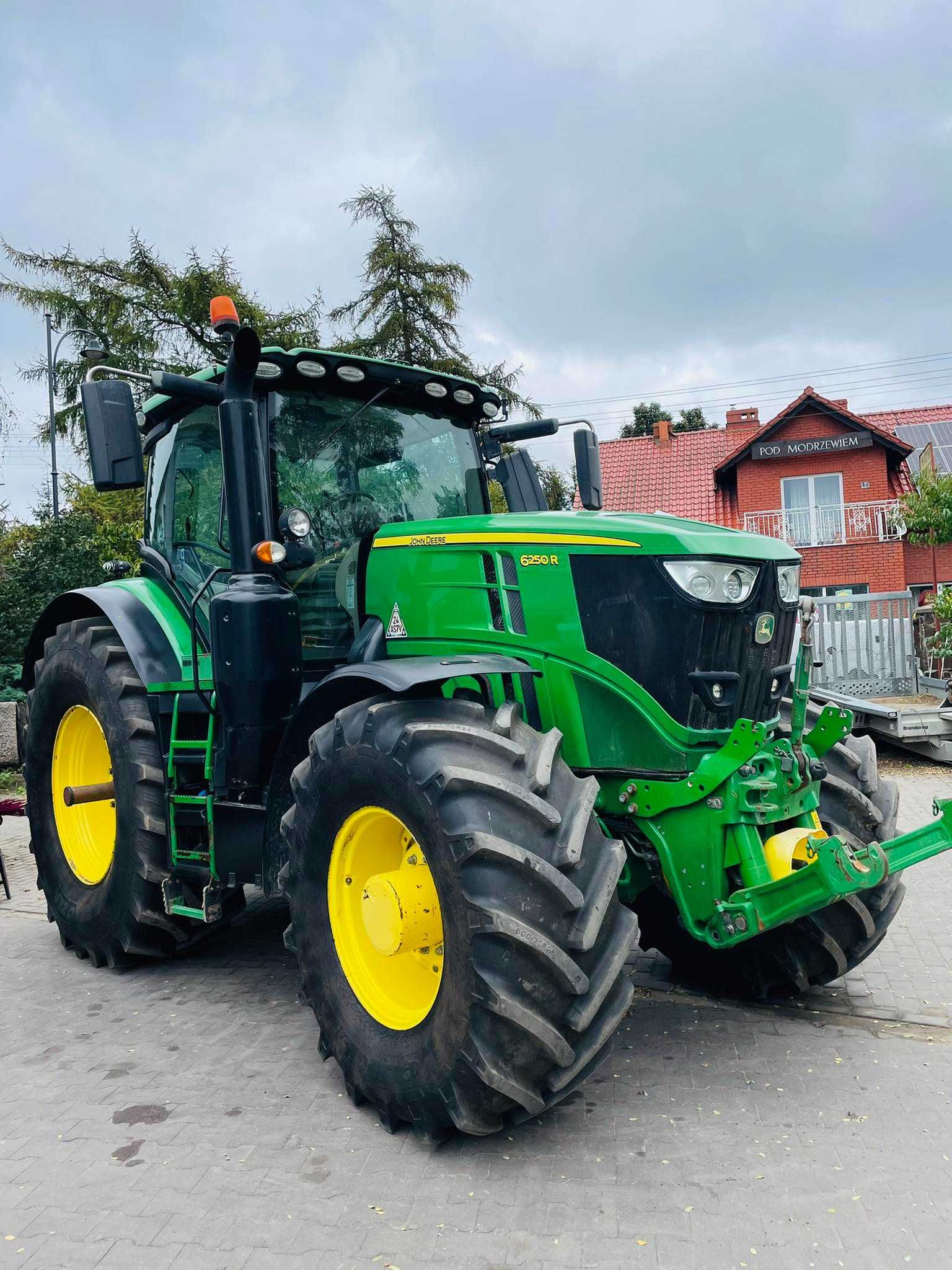 JOHN DEERE 6250R! 300 KM! 2018ROK! PRZEDNI TUZ i WOM! FULL opcja! 6215