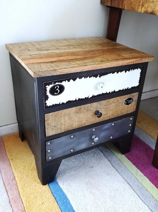 Kontenerek z szufladami / mała szafka nocna w s. LOFT z mango + metalu