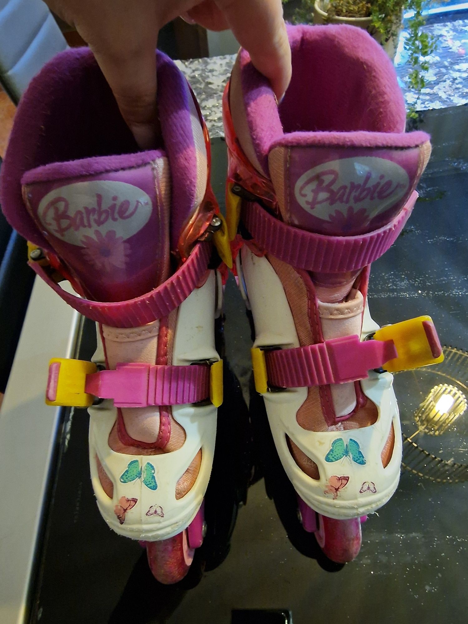 Patins em linha da barbie