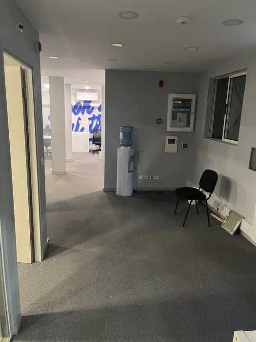 Armazém para Aluguel – 300 m² com Escritório