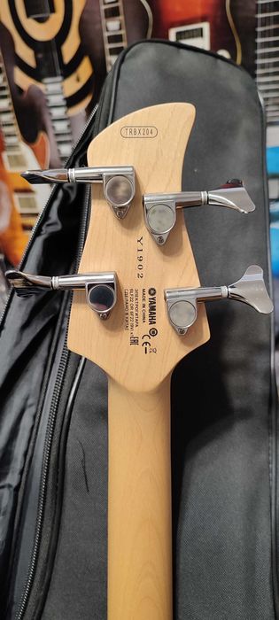 Бас-гитара YAMAHA TRBX-204