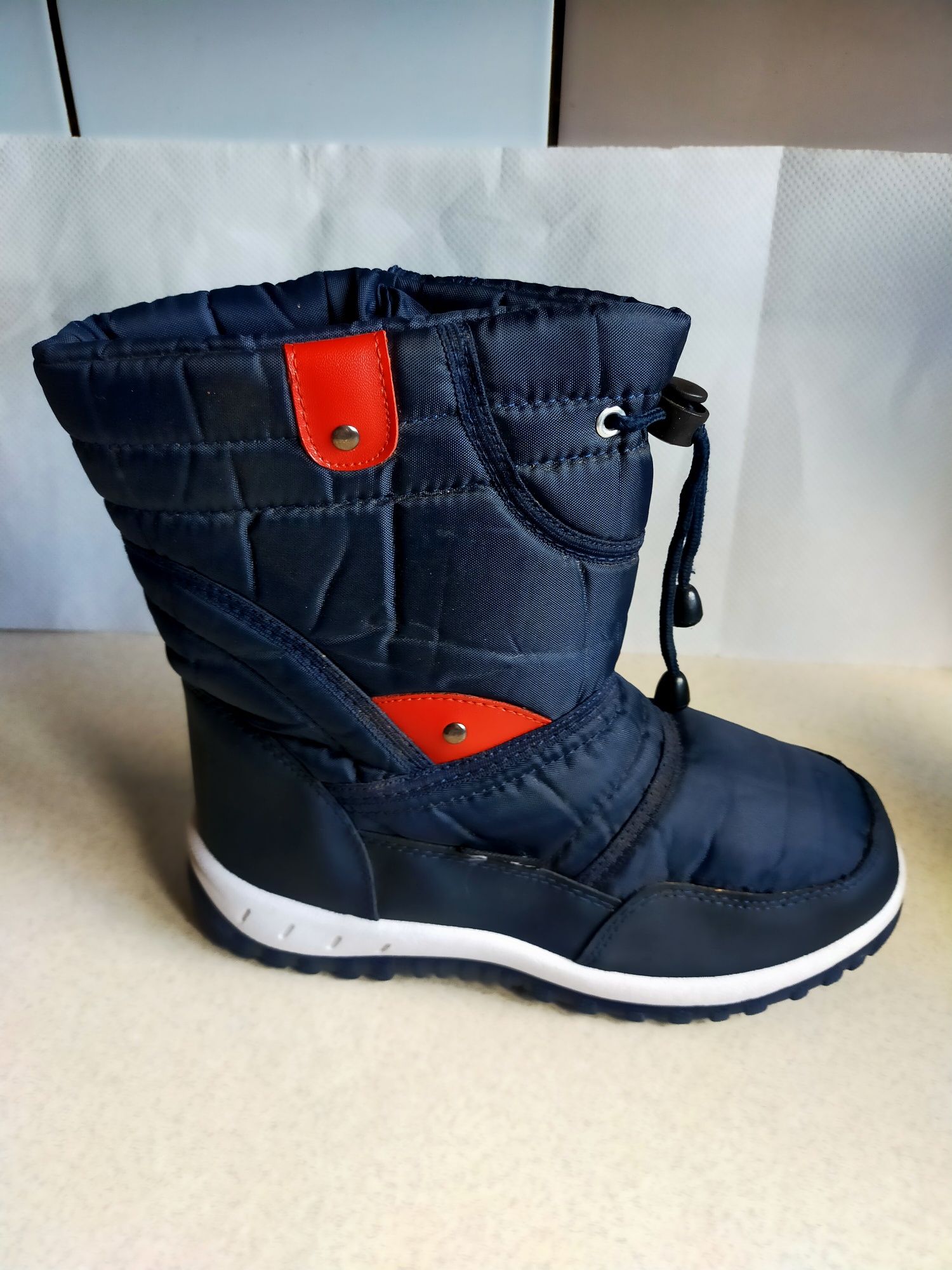 Buty zimowe śniegowce Cortina 36