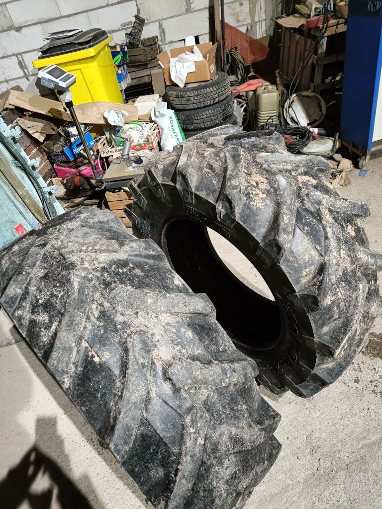 Opony Pirelli 360/70 R24