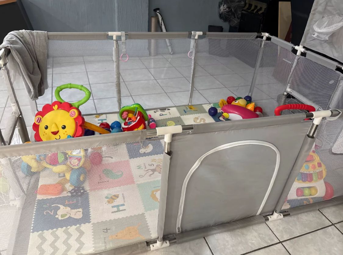 Kojec dziecięcy Bezpieczny dla dzieci XXL 235x129 cm DUŻY + GRATIS