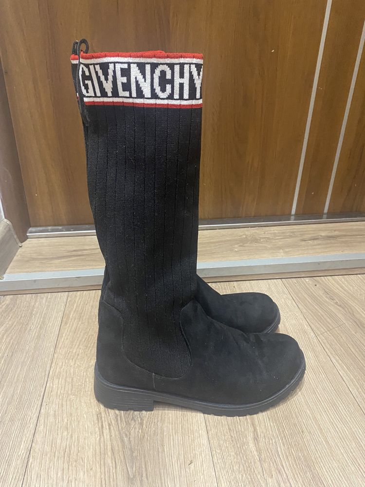 Givenchy czarne kozaczki botki 39