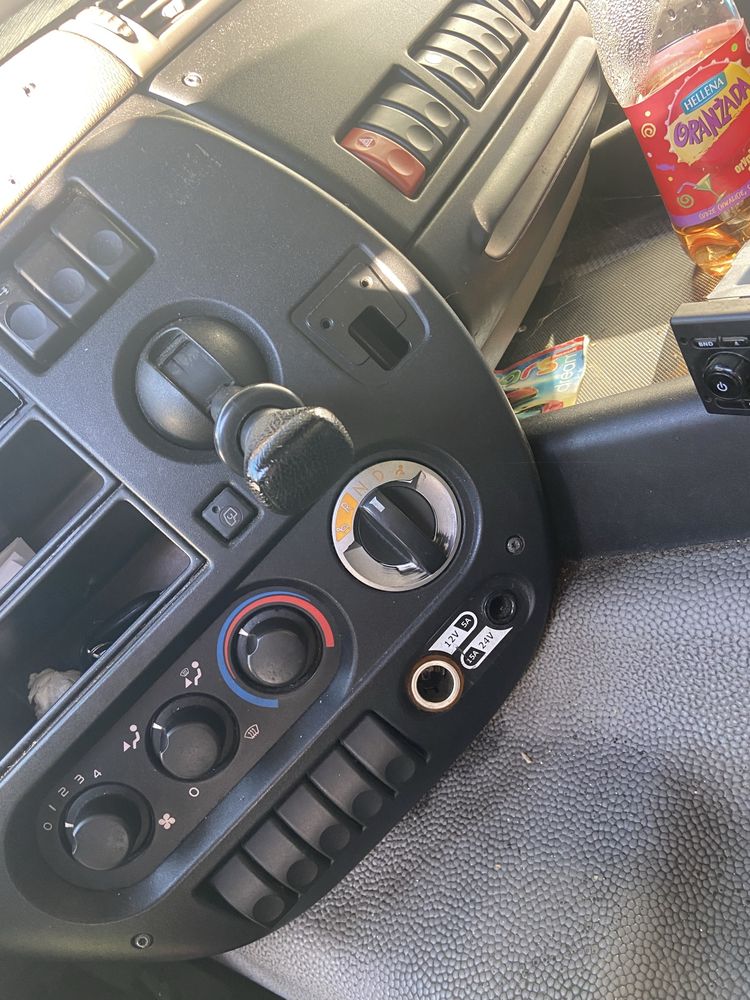 Sprzedam Daf CF 2009 rok!  4x2 solówka! Agregat Chłodnia / Izoterma!
