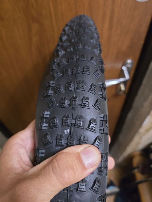 Продам покришки велосипедні 26" 2.5 ширина mtb chaoyang , wanda 26 2.6