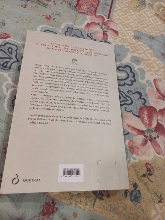 Livro Dante de Alessandro Barbero