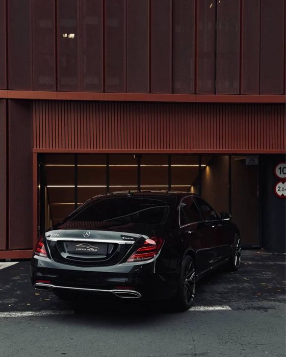 Wynajem aut klasy premium. Mercedes S klasa S400d Long