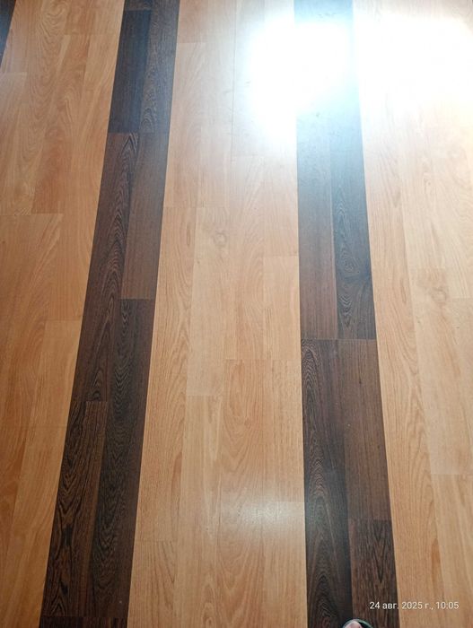 Ламинат ленолеум обои