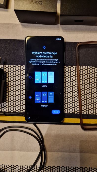 Samsung Galaxy S20, 128GB, nowe słuchawki AKG, etui Spiegen, Dual  SIM