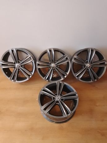 Felgi 18"vw OEM Sebring t-roc Tiguan Touran golf passat