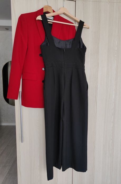 Czarny elegancki kombinezon z kieszeniami z szerokimi nogawkami Zara S