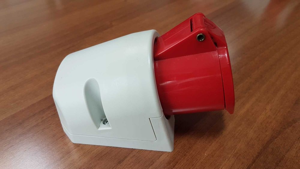 PCE - Gniazdo stałe 32A